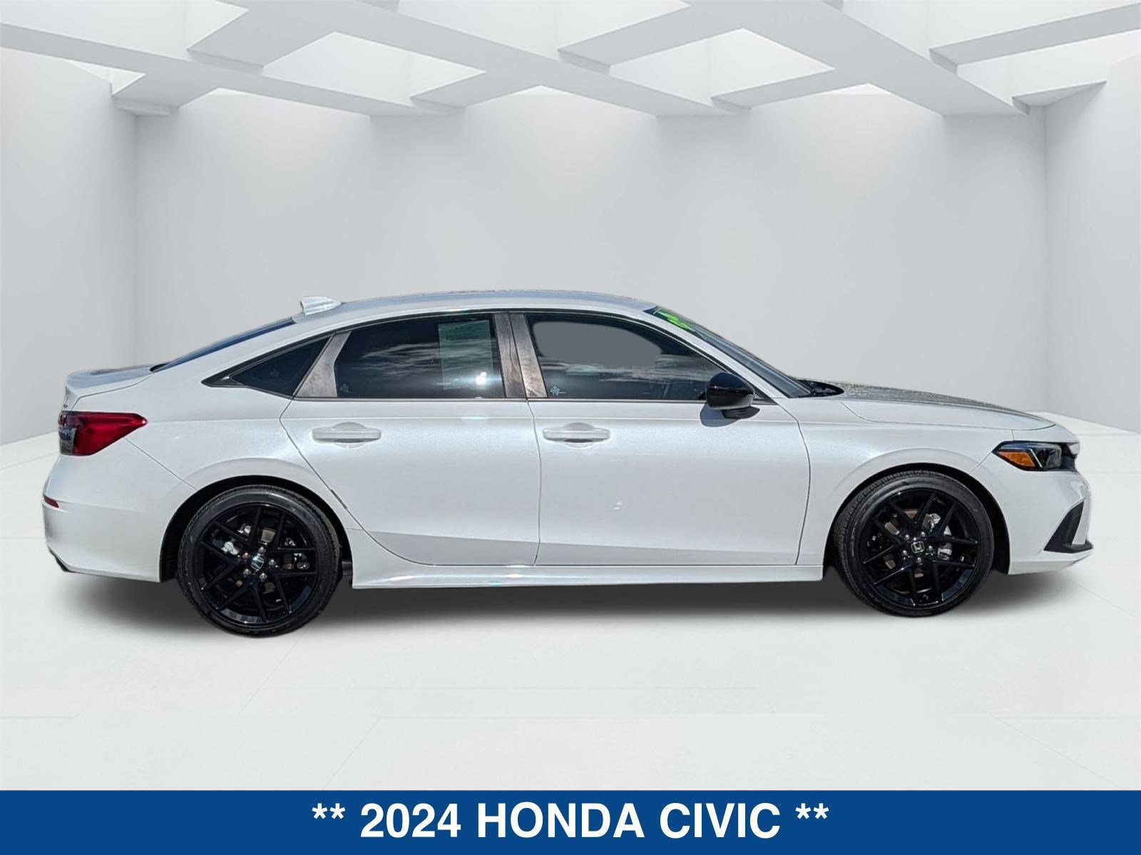 Used 2024 Honda Civic Sport image 5