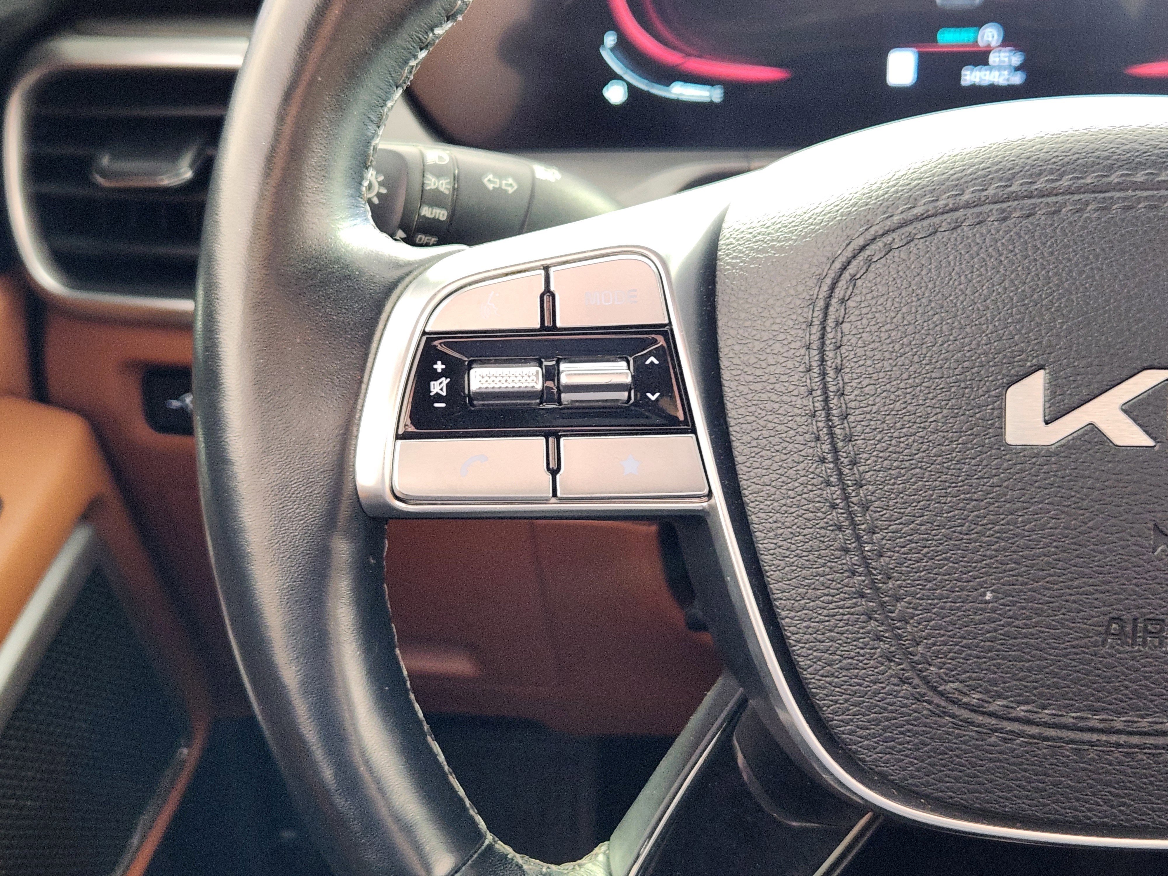 Used 2023 Kia Telluride EX X-Line image 18