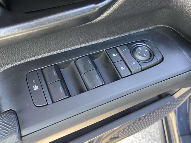 Used 2024 Toyota Tacoma SR5 AWD/4WD image 19