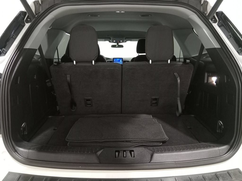 Certified 2023 Ford Explorer XLT AWD/4WD image 5