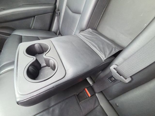 Used 2017 Cadillac XT5 Luxury w/ Driver Awareness Package image 20