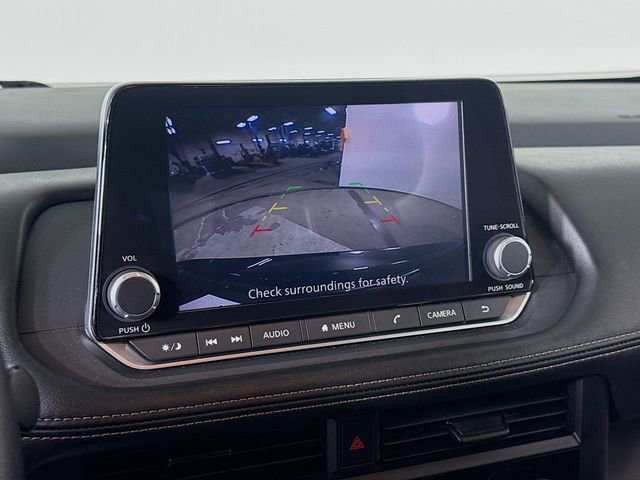 Used 2024 Nissan Rogue S image 13