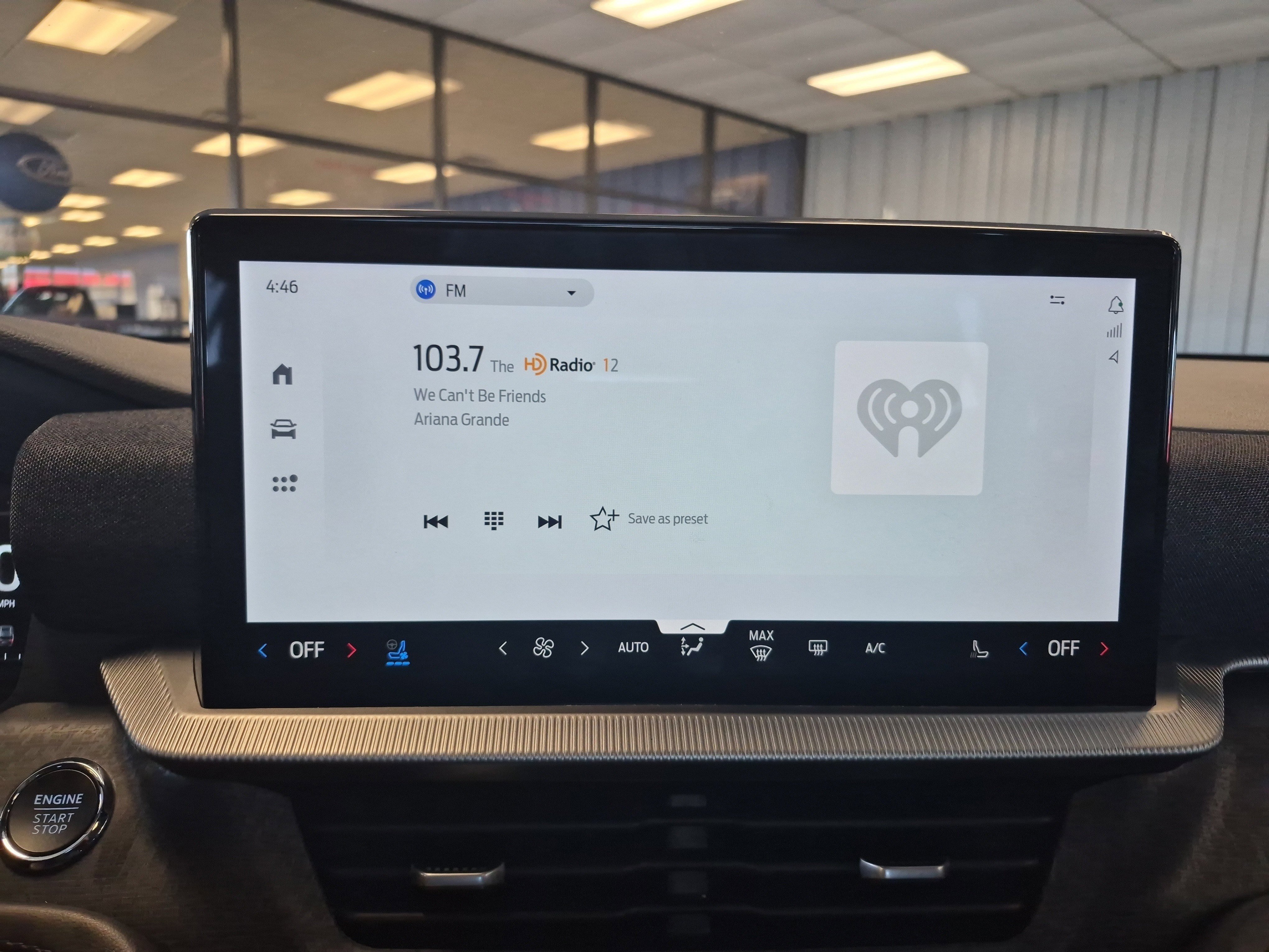 Certified 2025 Ford Explorer Platinum image 34