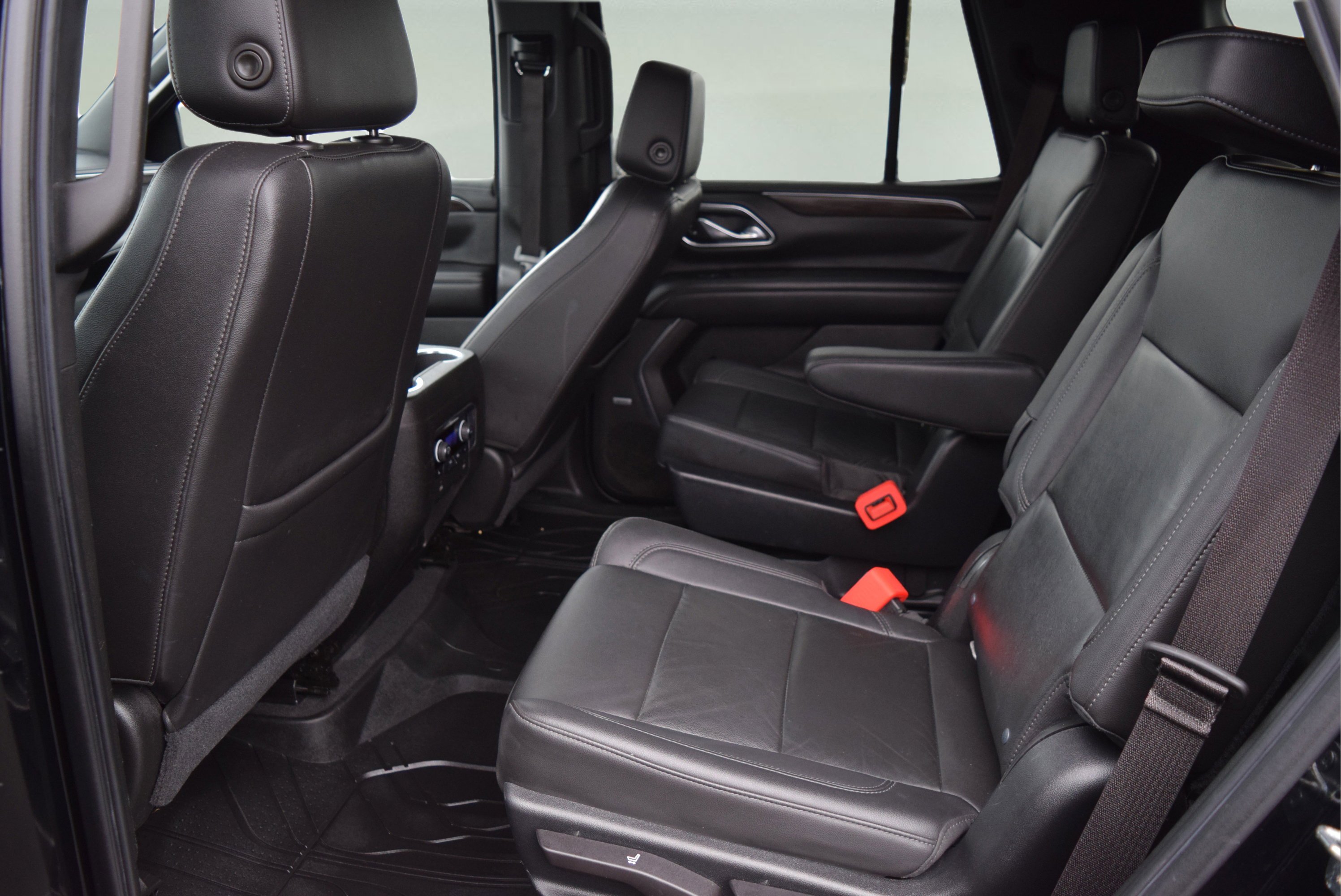 Used 2021 Chevrolet Tahoe Z71 w/ Z71 Signature Package image 8