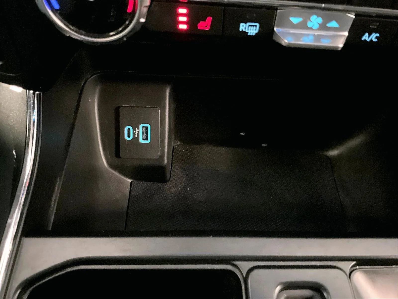 Certified 2022 Ford F150 XLT w/ Equipment Group 302A High image 31