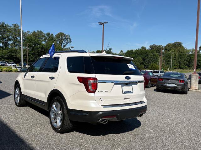 Certified 2018 Ford Explorer Limited w/ Equipment Group 301A FWD image 5