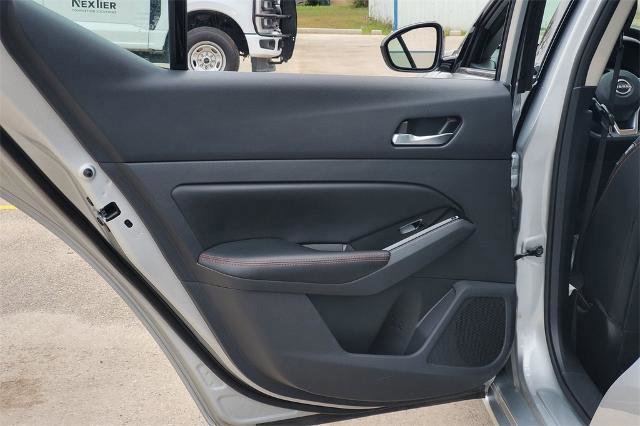 Used 2024 Nissan Altima 2.5 SR image 29