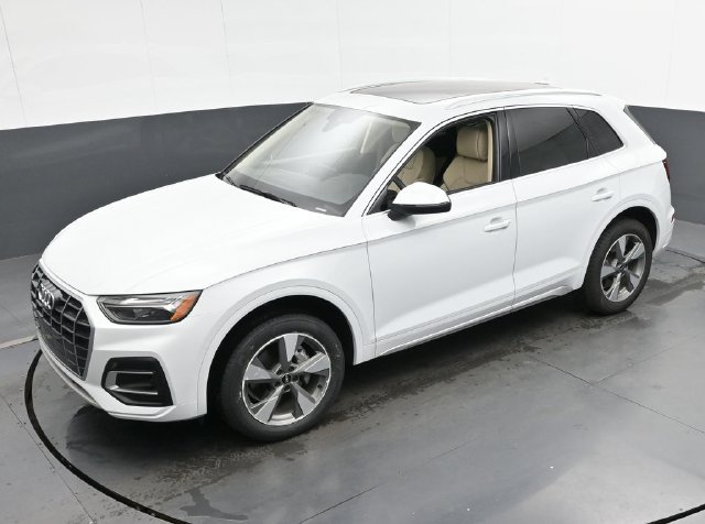 Used 2025 Audi Q5 2.0T Premium Plus w/ Premium Plus Package AWD/4WD image 46