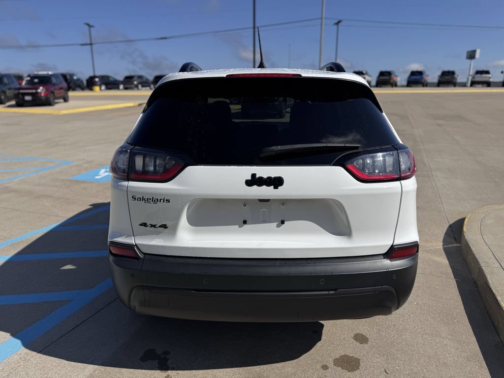 Used 2023 Jeep Cherokee Altitude Lux AWD/4WD image 4