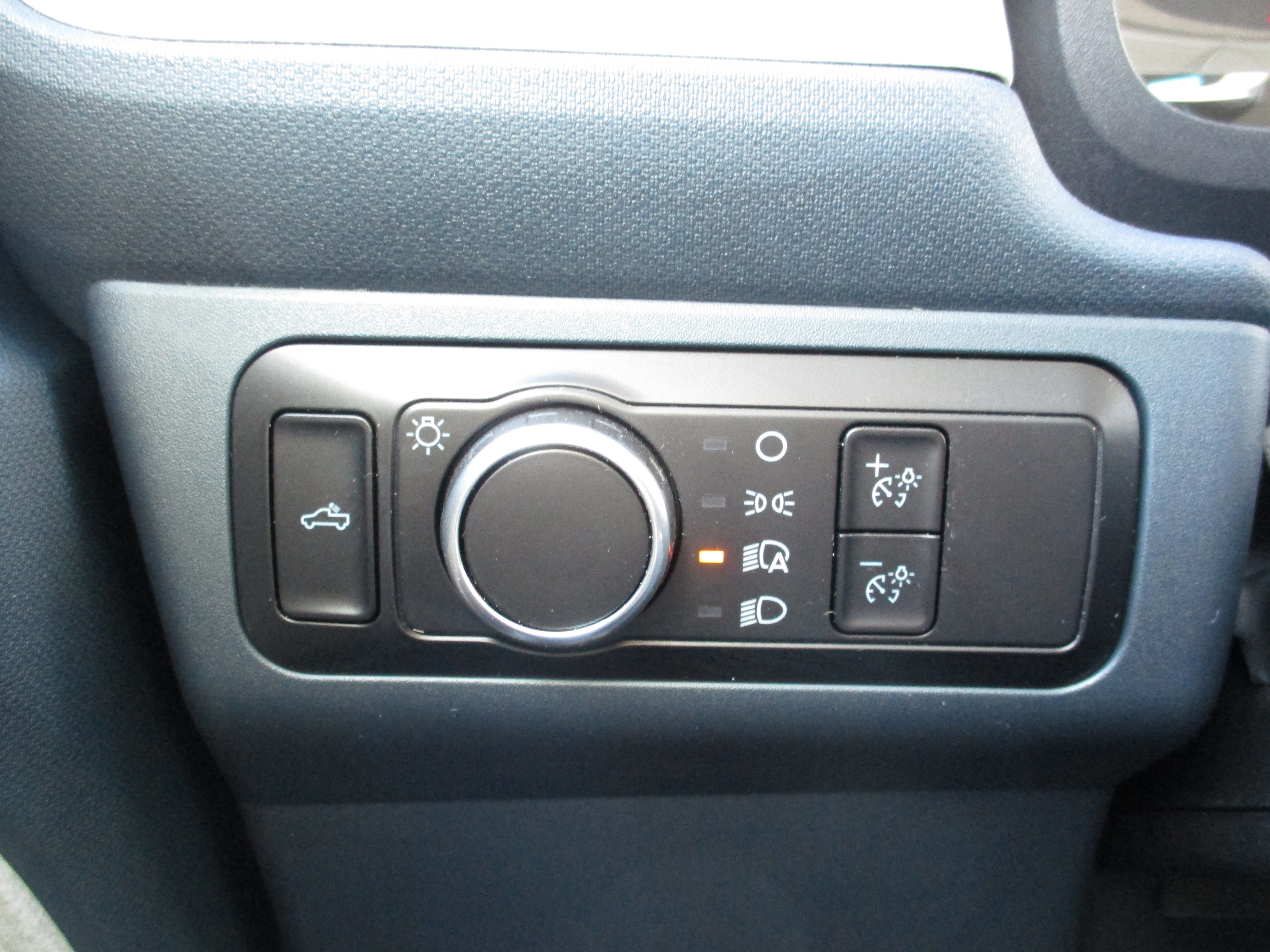 Certified 2024 Ford Maverick XLT w/ XLT Luxury Package FWD image 18