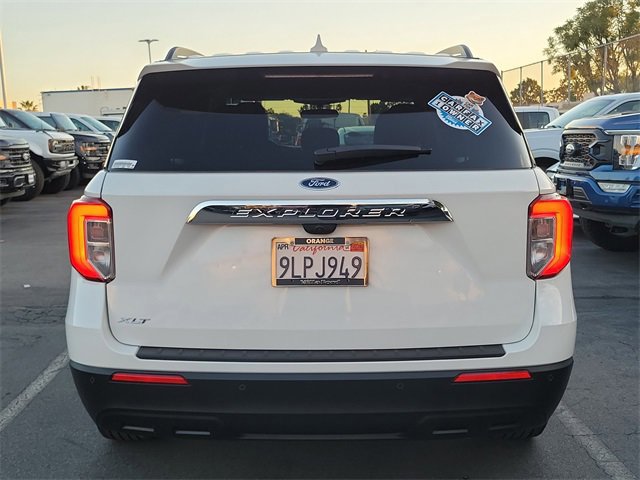 Certified 2023 Ford Explorer XLT image 4