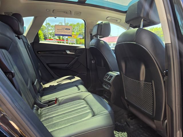 Used 2020 Audi Q5 2.0T Premium Plus w/ Premium Plus Package AWD/4WD image 18