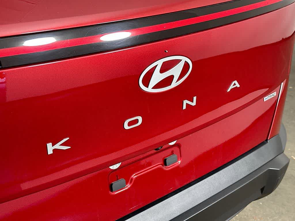 Used 2025 Hyundai Kona SE AWD/4WD image 7