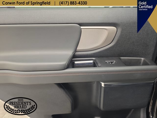 Certified 2025 Ford Expedition Active AWD/4WD image 23