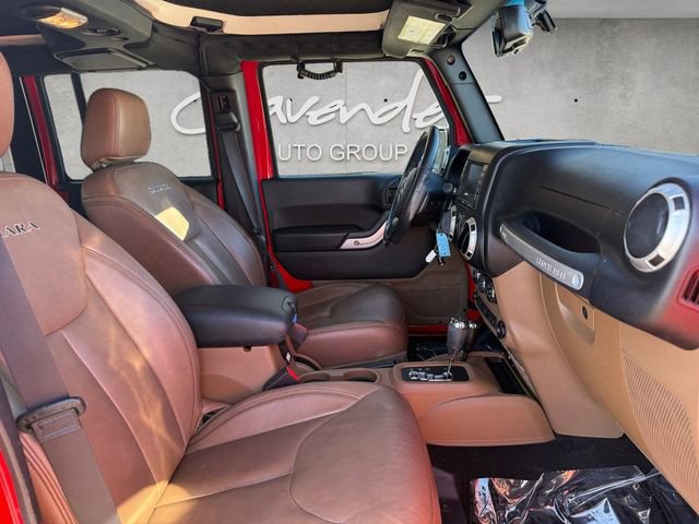 Used 2017 Jeep Wrangler Unlimited Sahara w/ Connectivity Group image 15