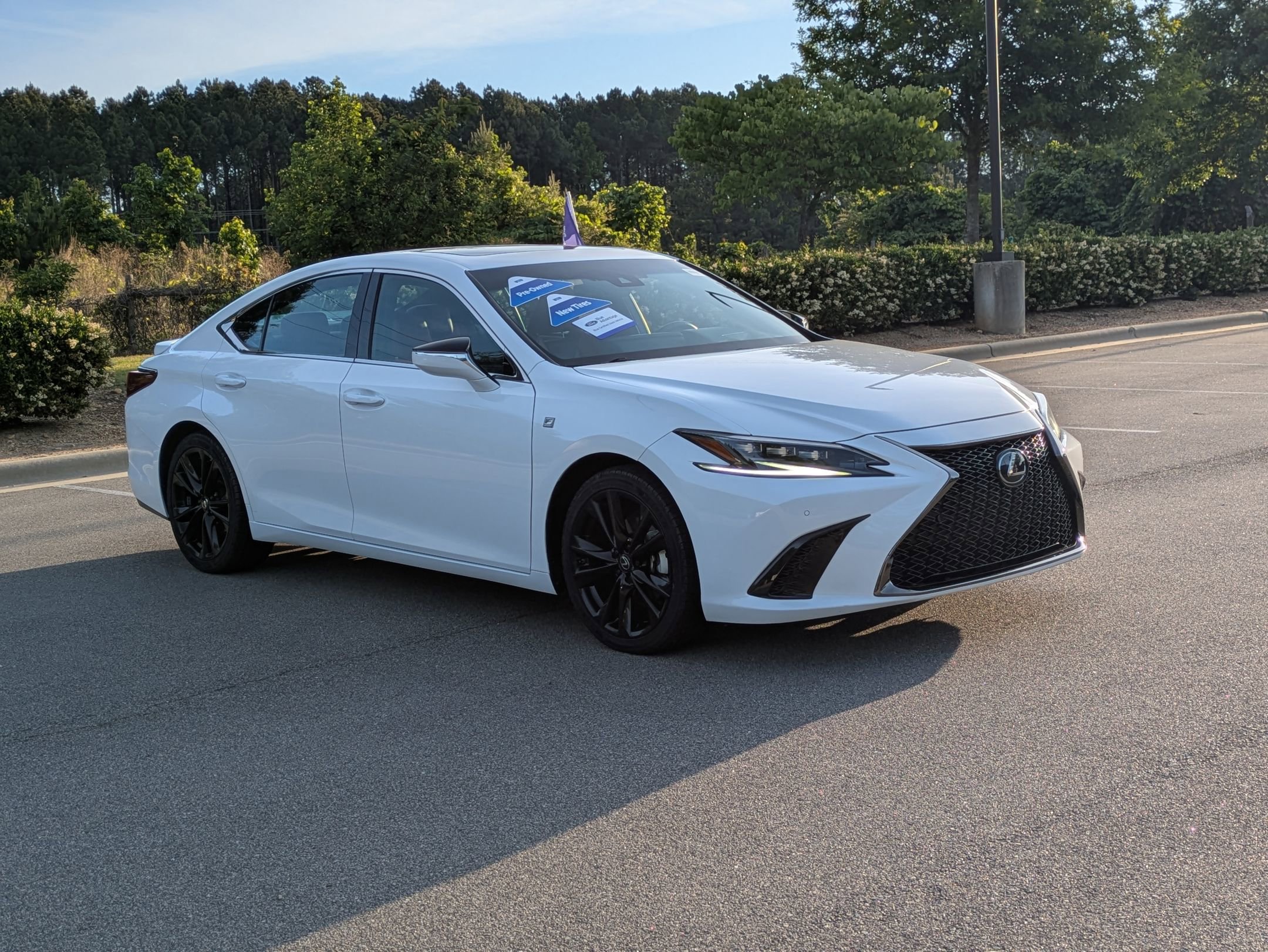 Used 2022 Lexus ES 350 F Sport w/ Accessory Package 2 FWD image 1