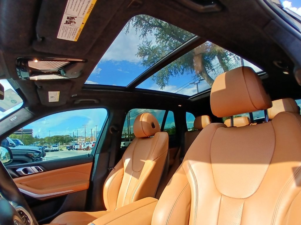 Used 2022 BMW X5 sDrive40i w/ M Sport Package RWD image 19