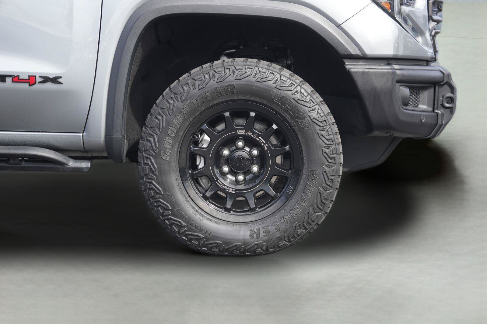 Used 2024 GMC Sierra 1500 AT4X w/ AT4X AEV Edition AWD/4WD image 4