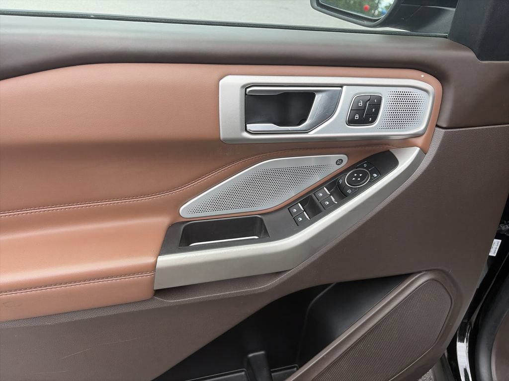Certified 2023 Ford Explorer King Ranch w/ Technology Package RWD image 18