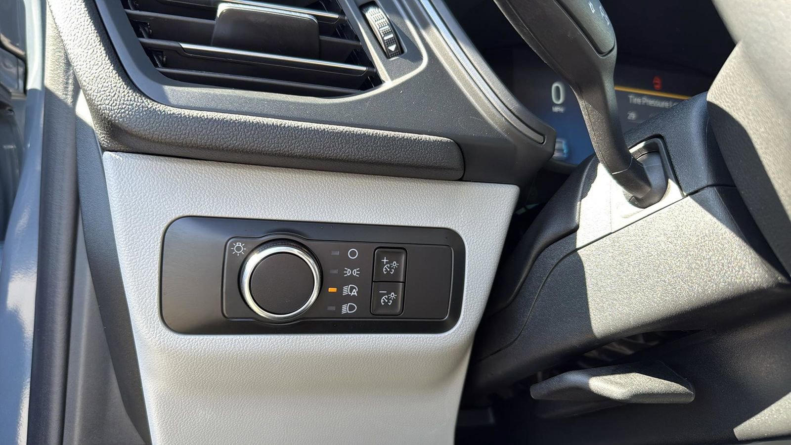 Certified 2025 Ford Escape Active w/ Tech Pack #1 image 19