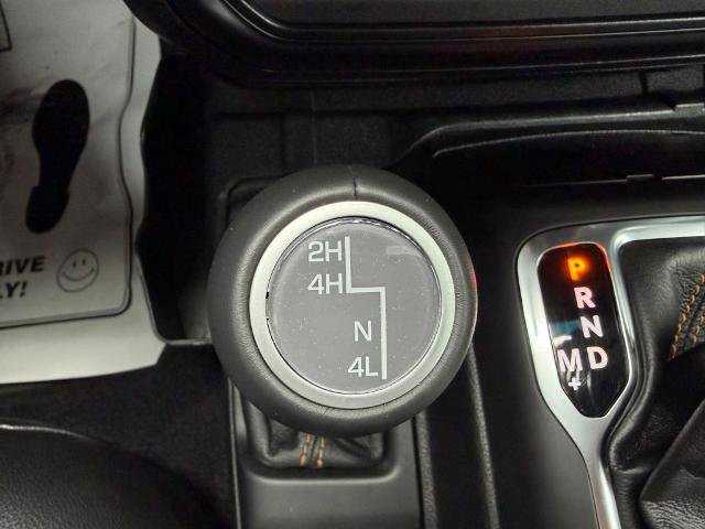 Used 2023 Jeep Gladiator Overland AWD/4WD image 25