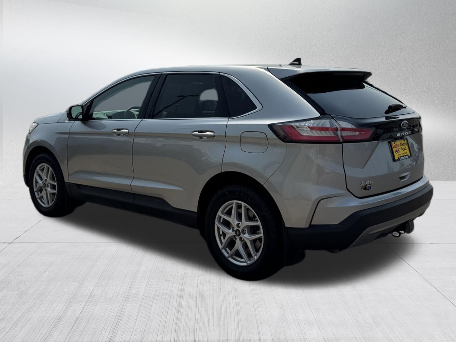 Certified 2024 Ford Edge SEL w/ Convenience Package AWD/4WD image 5
