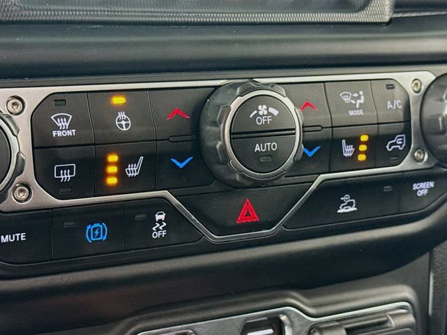 Used 2021 Jeep Wrangler Unlimited Sahara w/ Cold Weather Group AWD/4WD image 20