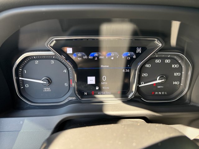 Used 2023 GMC Sierra 3500 Denali AWD/4WD image 10