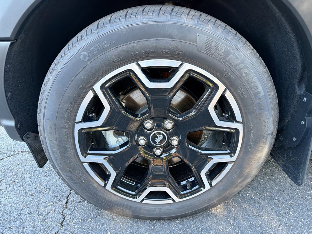 Certified 2025 Ford Bronco Sport Outer Banks w/ Outer Banks Tech Package+ AWD/4WD image 11