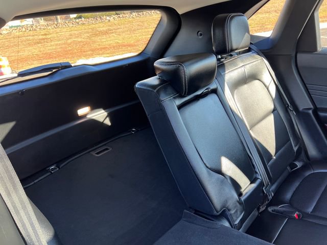 Certified 2022 Ford Escape Titanium image 32