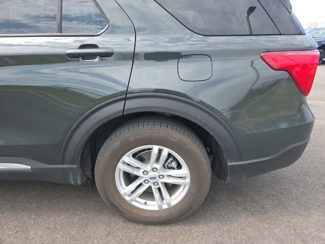 Certified 2023 Ford Explorer XLT image 16