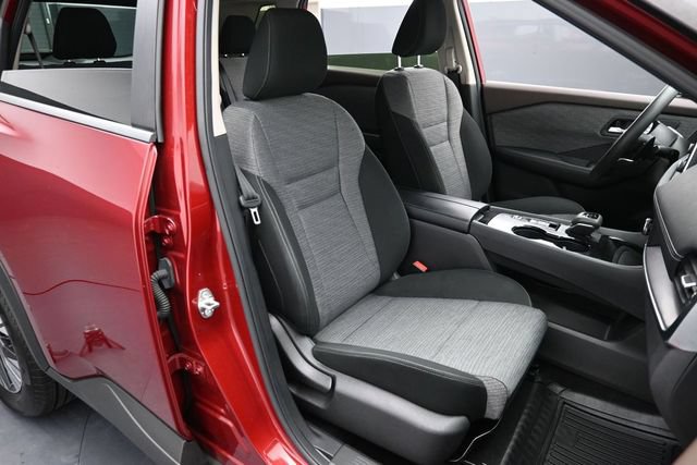 Used 2023 Nissan Rogue SV FWD image 28