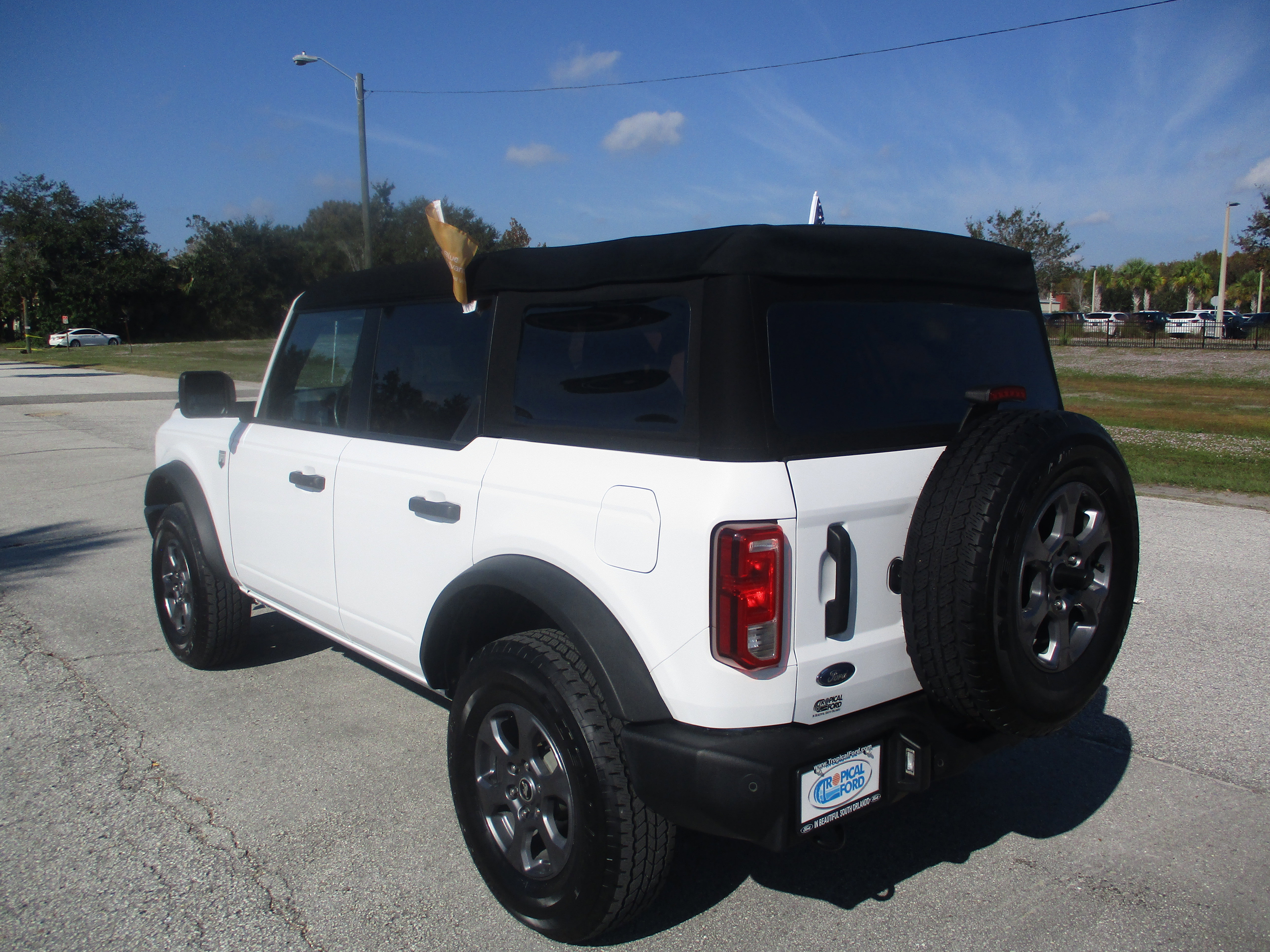 Certified 2024 Ford Bronco Big Bend image 3