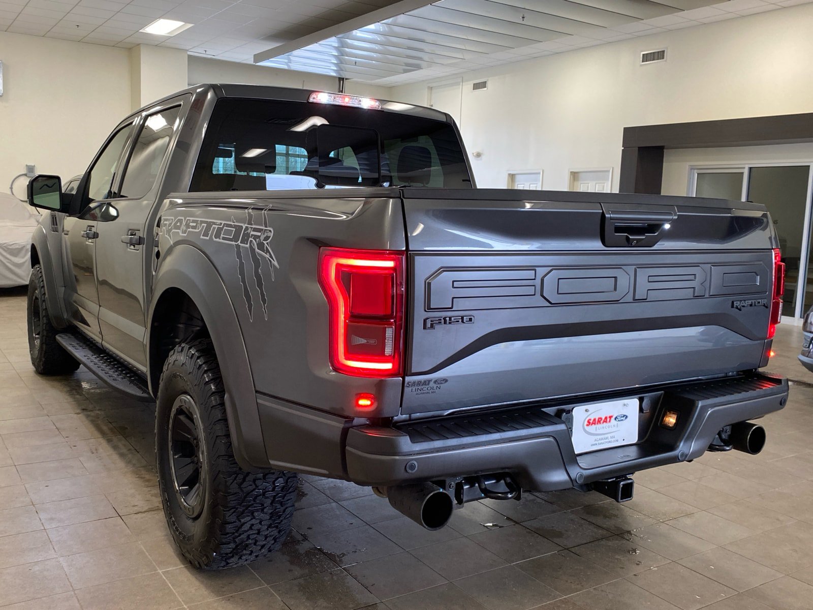 Certified 2018 Ford F150 Raptor w/ Equipment Group 802A Luxury AWD/4WD image 5
