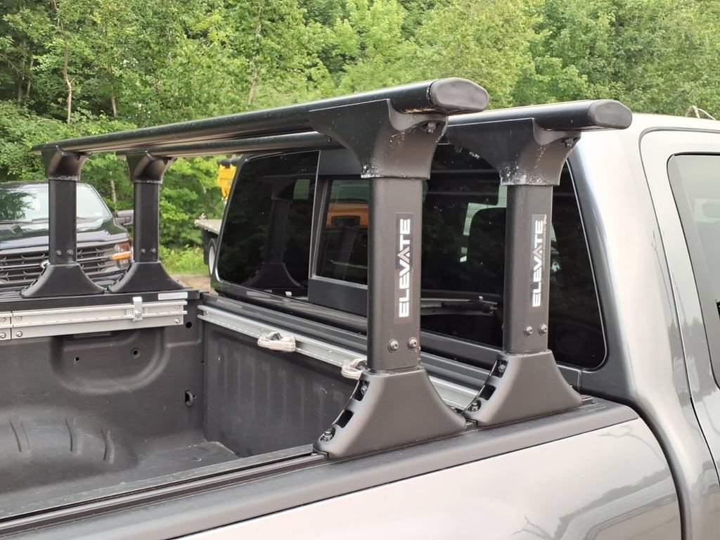Used 2023 Nissan Titan SV w/ SV Convenience Package AWD/4WD image 11