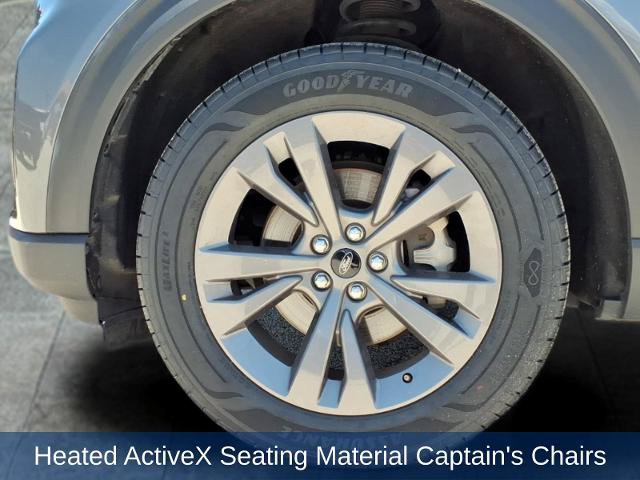 Certified 2025 Ford Explorer Active w/ Active Comfort Package AWD/4WD image 11