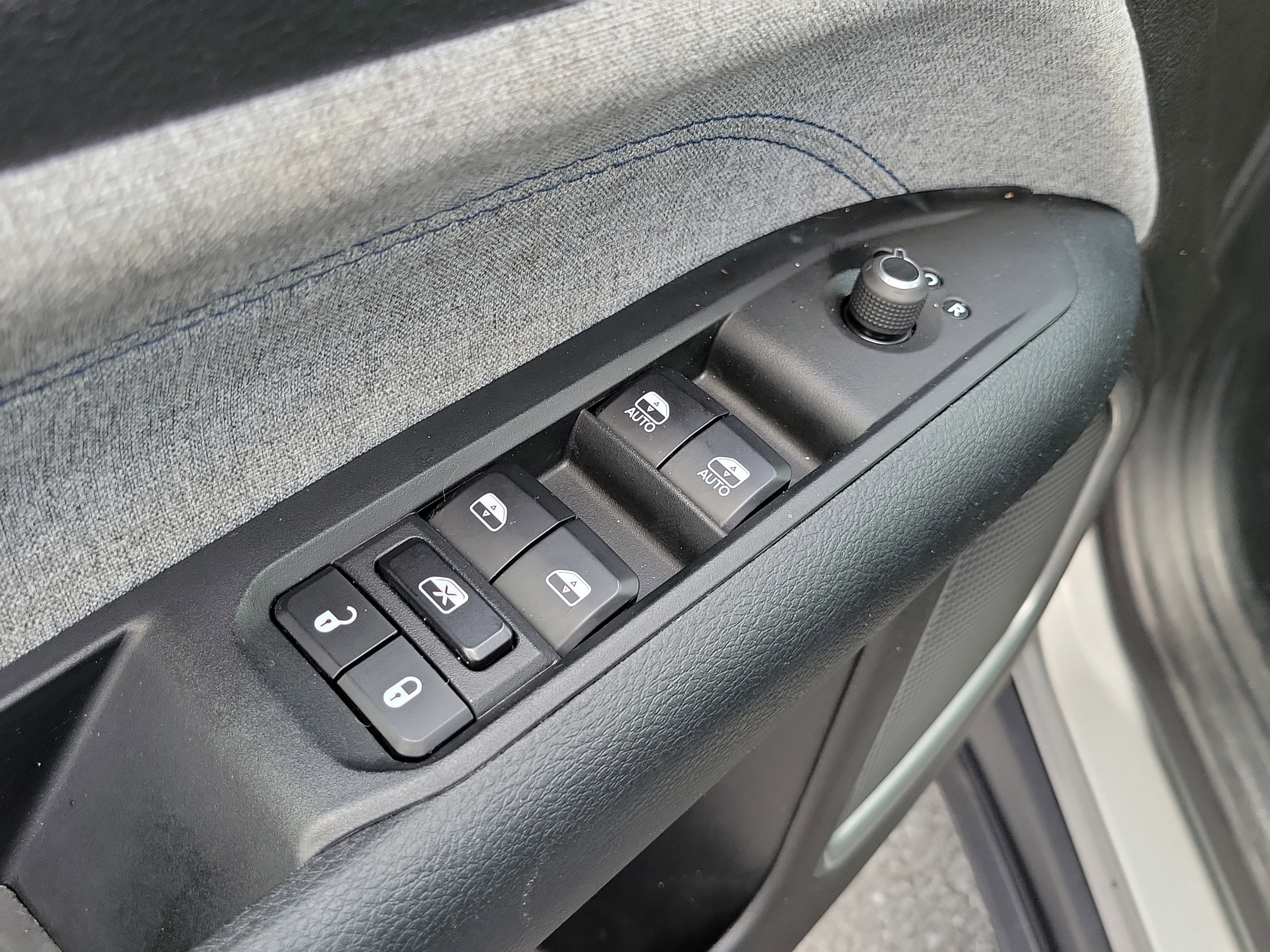 Used 2024 Jeep Compass Latitude AWD/4WD image 20