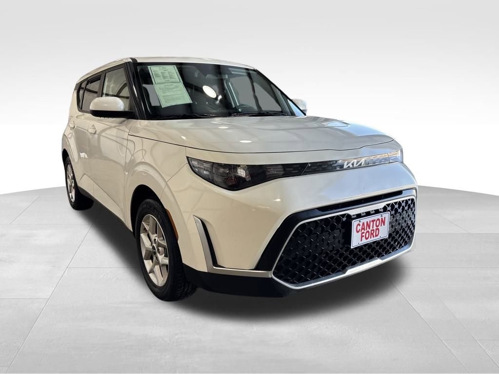 Used 2024 Kia Soul LX w/ Option Group 015 image 6