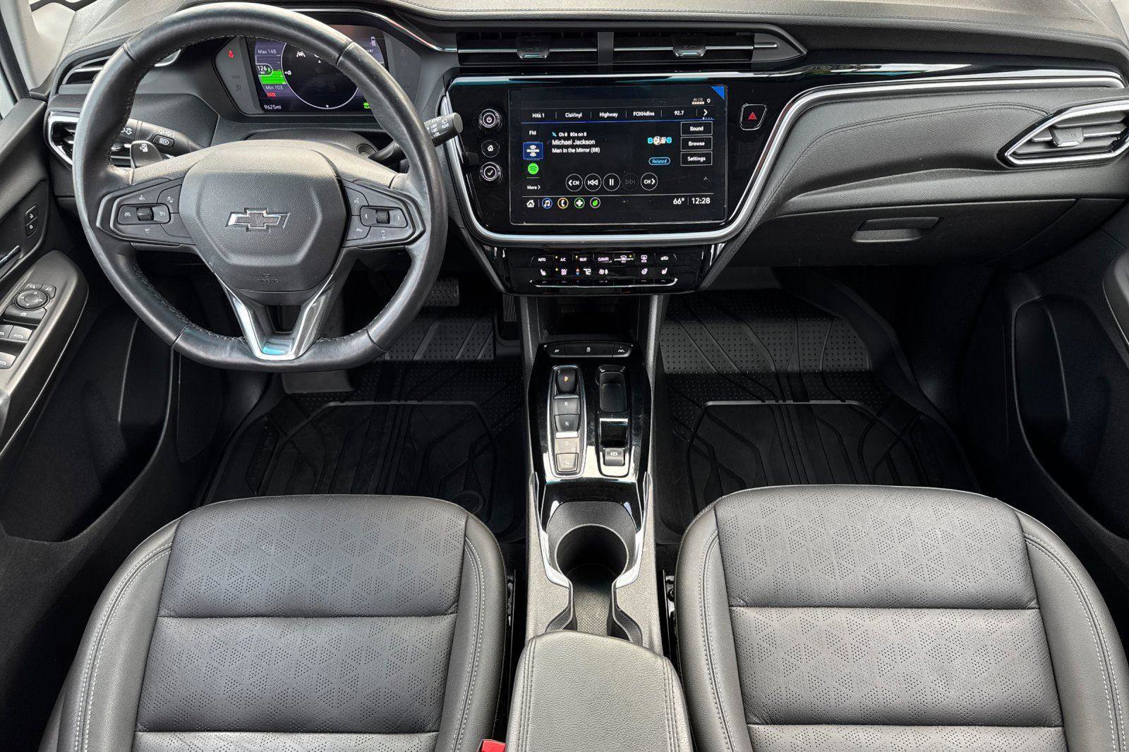 Used 2023 Chevrolet Bolt LT image 10