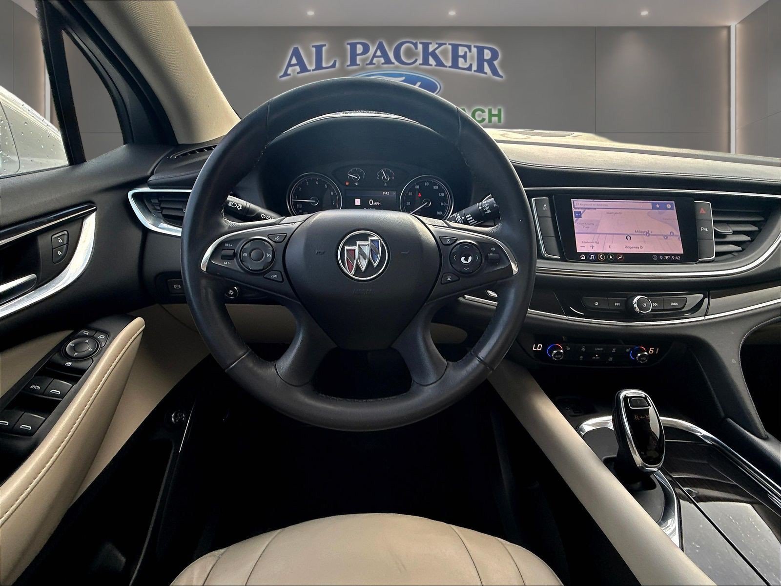 Used 2020 Buick Enclave Essence w/ Sound and Sites Package FWD image 11