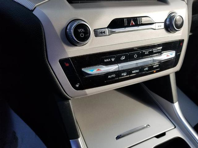 Certified 2023 Ford Explorer XLT w/ Equipment Group 202A image 20