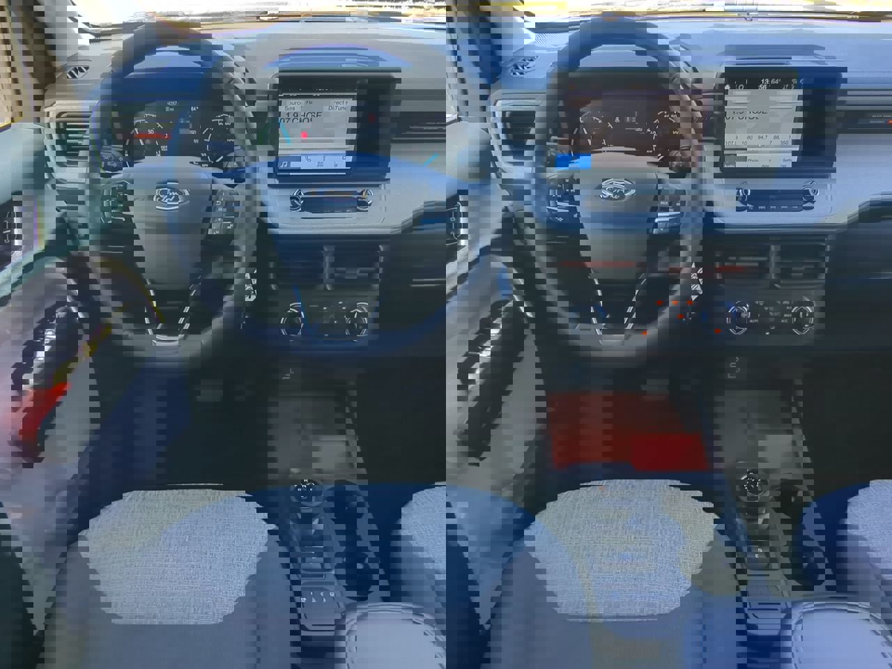 Certified 2024 Ford Maverick XLT w/ XLT Luxury Package image 14