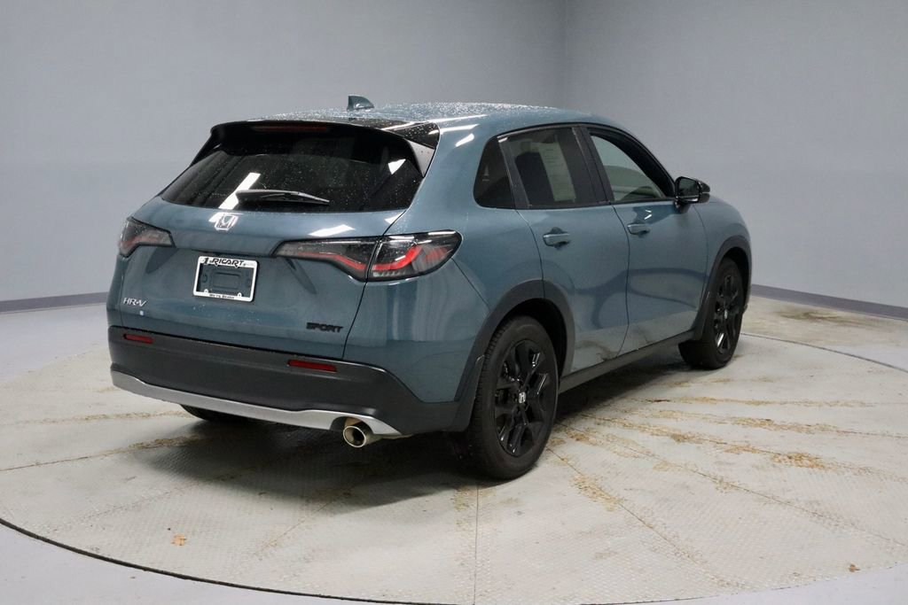 Used 2025 Honda HR-V Sport image 11