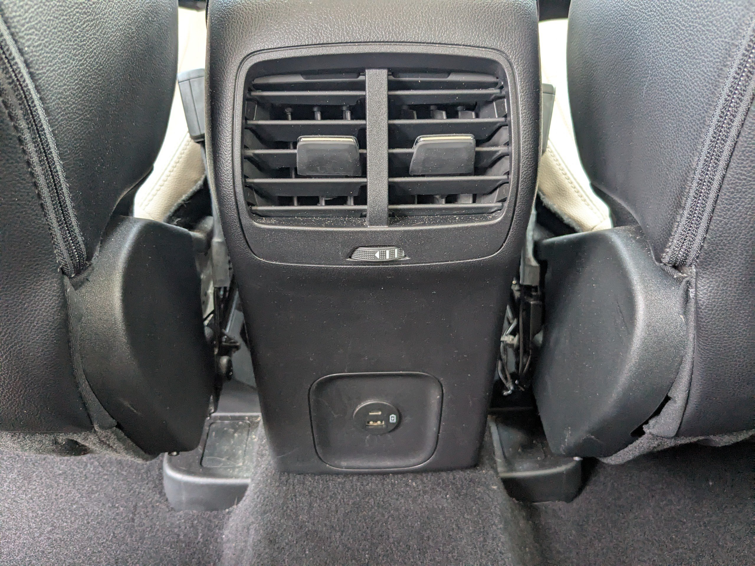 Certified 2022 Ford Escape SEL w/ Technology Package FWD image 15