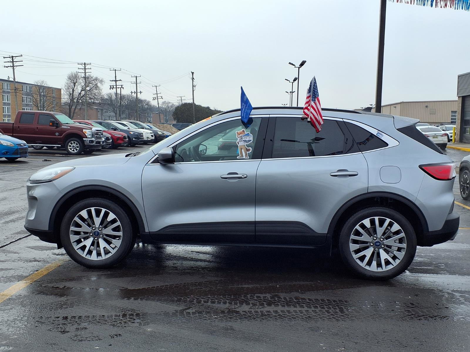 Certified 2022 Ford Escape Titanium w/ Class II Trailer Tow Package image 2