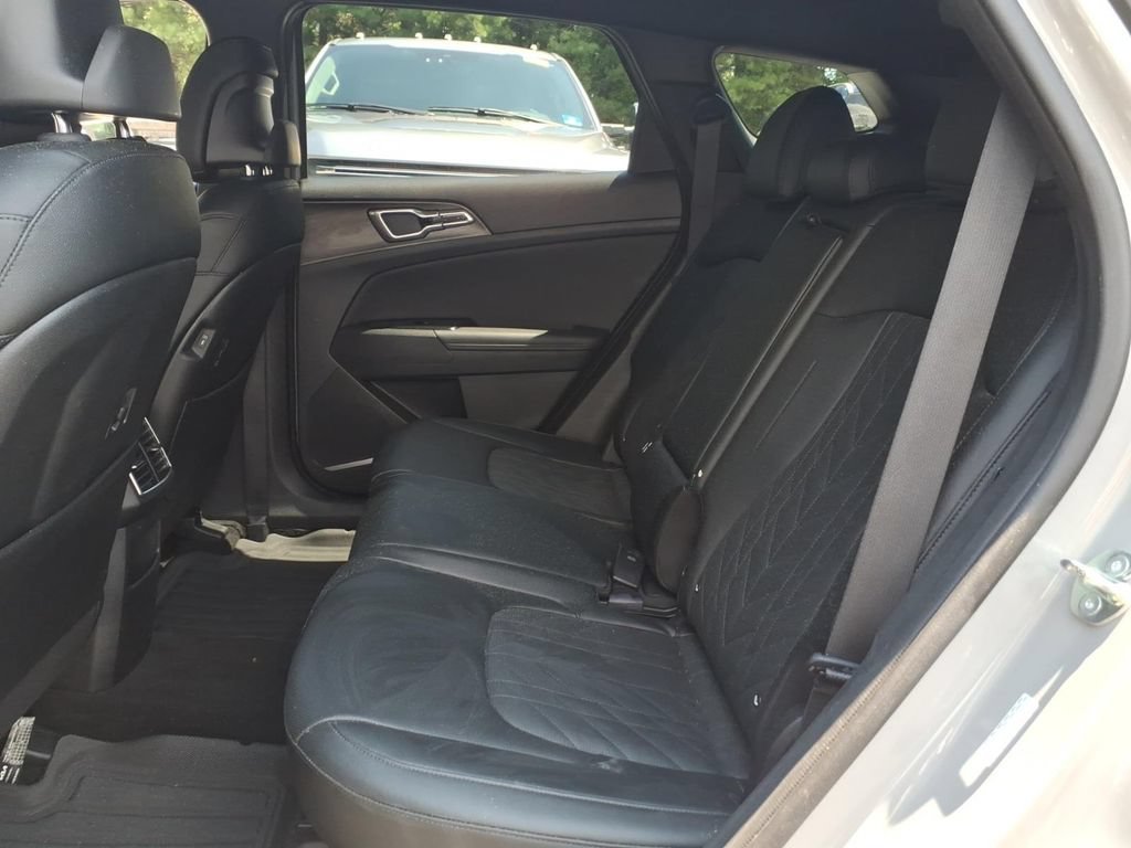 Used 2025 Kia Sportage X-Line AWD/4WD image 16