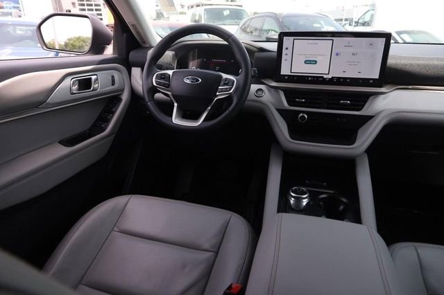Certified 2025 Ford Explorer Active w/ Active Comfort Package AWD/4WD image 27