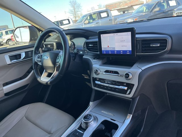 Certified 2021 Ford Explorer XLT w/ Equipment Group 202A image 16
