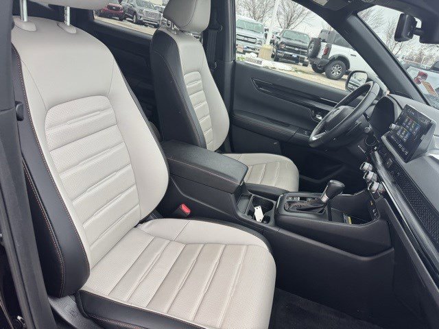 Used 2025 Honda CR-V Sport Touring image 38