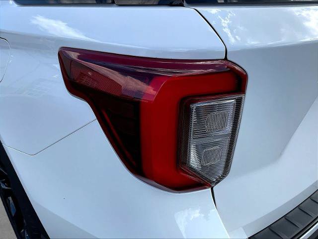 Certified 2024 Ford Explorer ST-Line w/ Class IV Trailer Tow Package AWD/4WD image 25